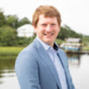 Meet your Posher, Adrian